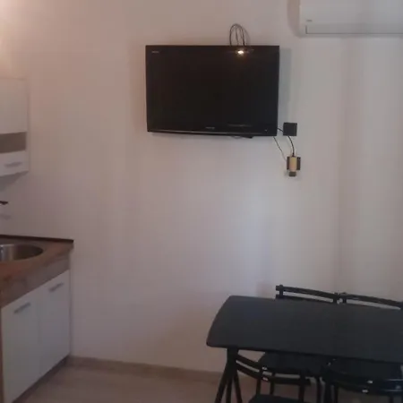 Zemo Camp Apartment