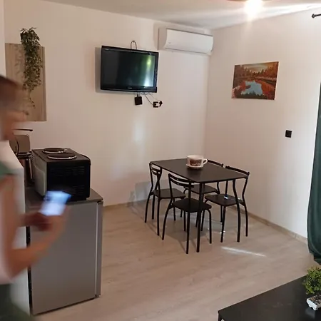 Zemo Camp Apartamento